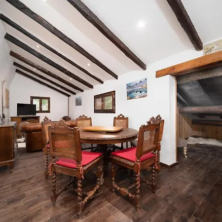La Foux - Ancienne Ferme Renovee Holiday home